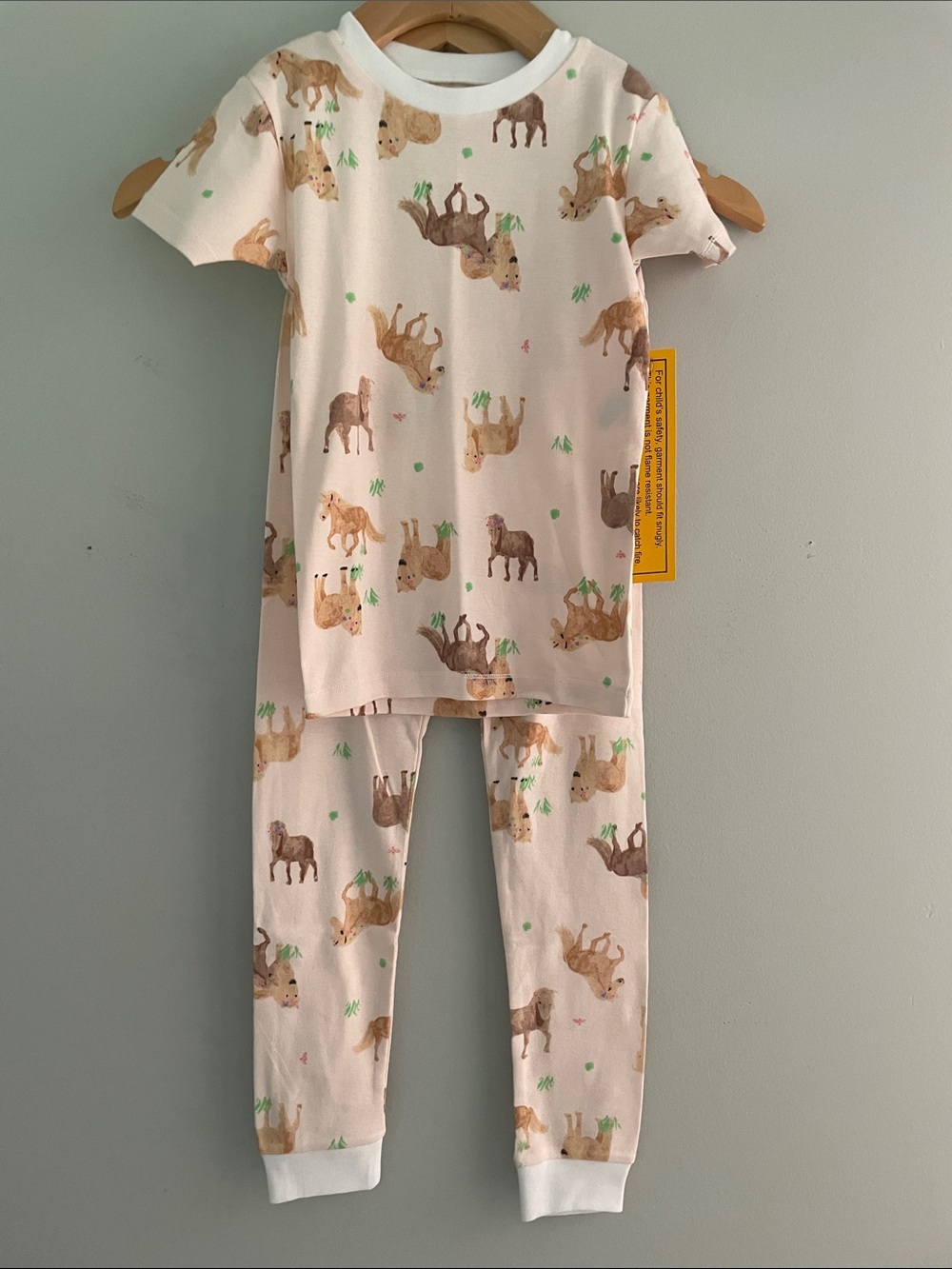 NWT Burts Bees light pink horse Print Pajama Set 100% organic cotton size: 6
